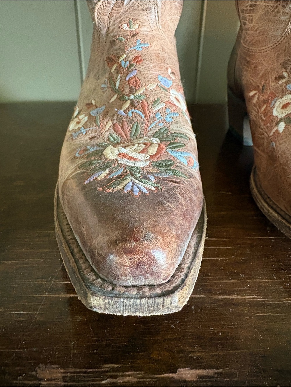SHYANNE WOMEN'S MAISIE FLORAL EMBROIDERED BOOTS - Picture 5 of 12